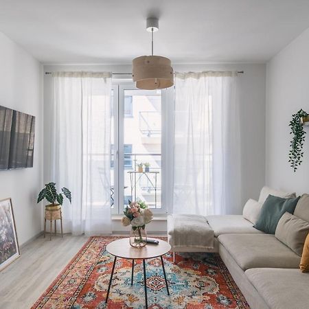 Corvin Apartment With Balcony And Ac Budapest Ngoại thất bức ảnh