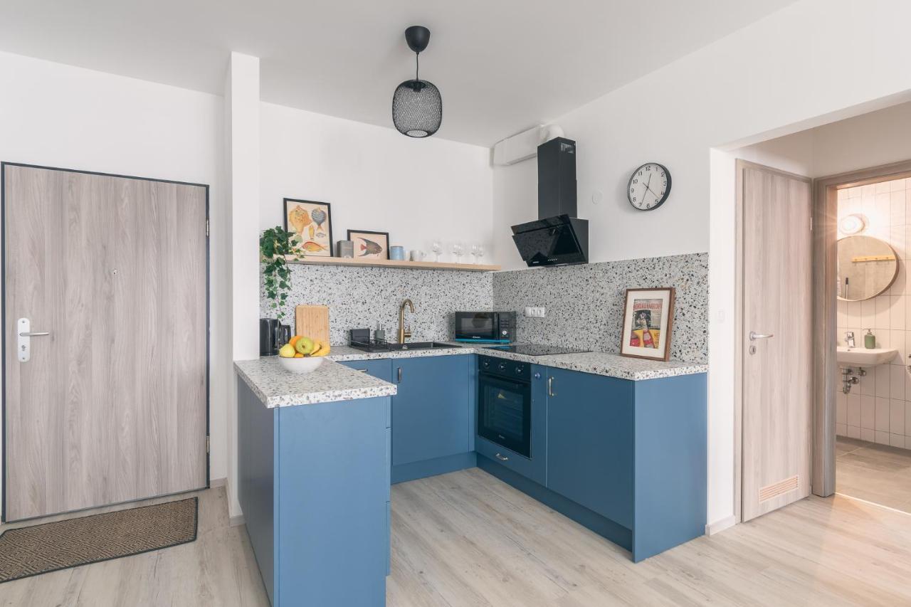 Corvin Apartment With Balcony And Ac Budapest Ngoại thất bức ảnh