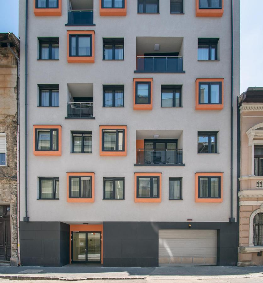 Corvin Apartment With Balcony And Ac Budapest Ngoại thất bức ảnh