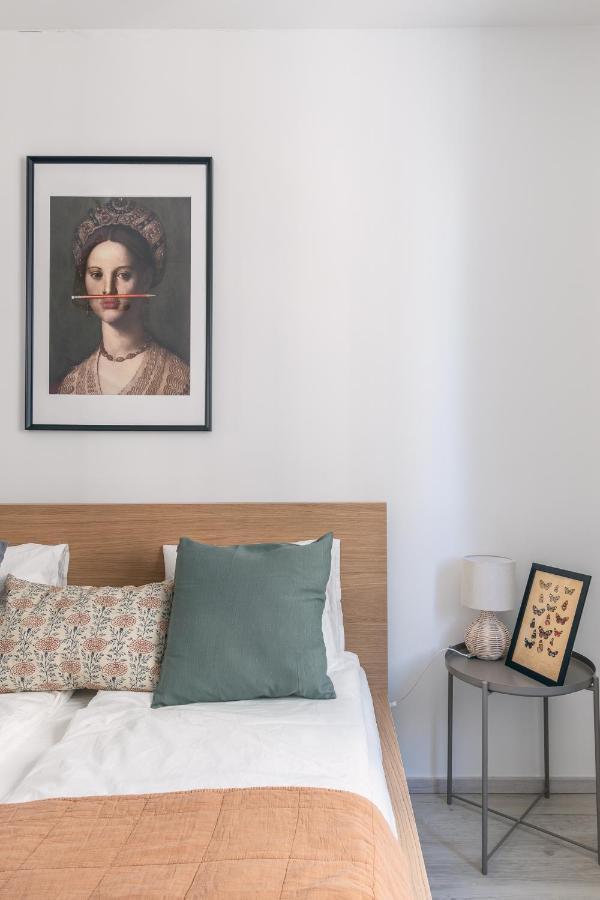 Corvin Apartment With Balcony And Ac Budapest Ngoại thất bức ảnh